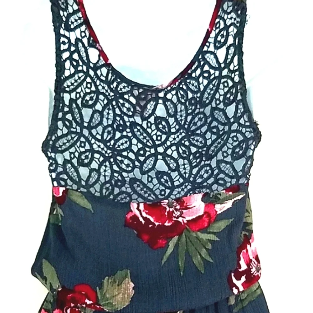 Aeropostale Romper shorts floral print lace back gray black red scoop neck